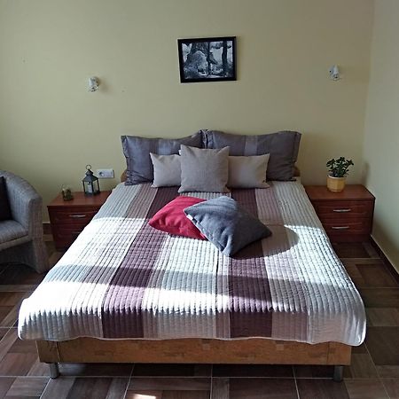Yellow Apartmanhaz Bük Екстериор снимка